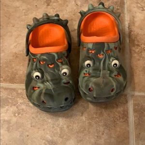 Crocs size 8-9 toddler